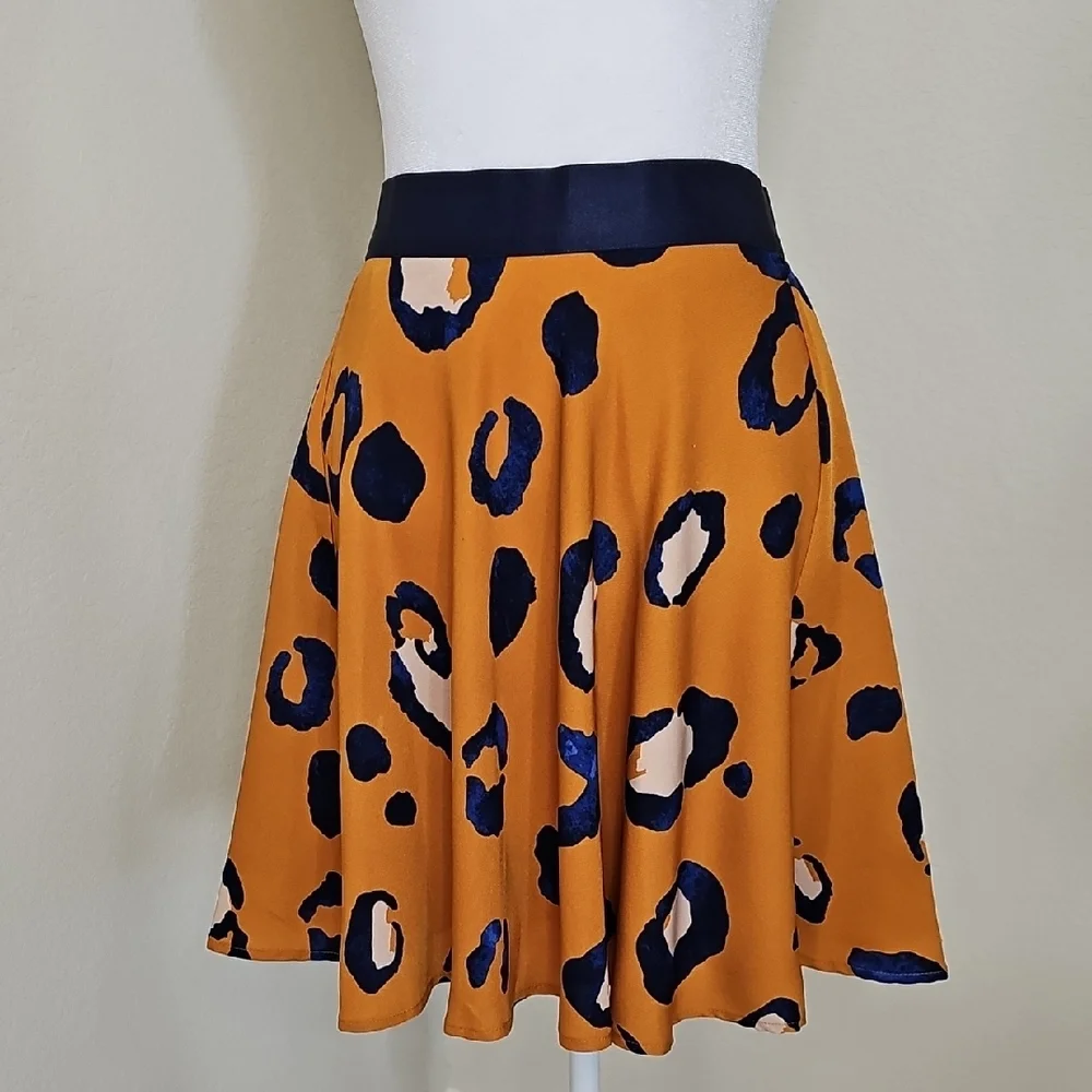Leopard Animal Print Orange, Blue Flared Mini Skirt Size 10 - Picture 7 of 7